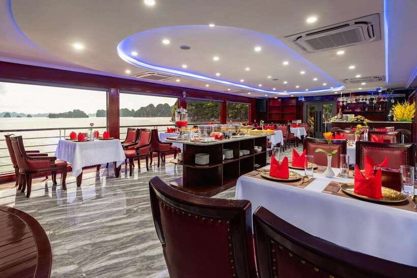 1-Day Tour Explore Unesco-recognized Ha Long Bay on Cruise - Entering the large chambers of Sung Sot Cave