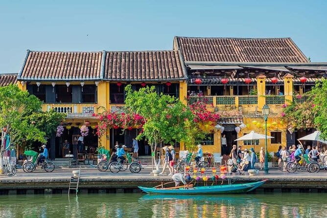 12-Day Epic Vietnam Group Tour: Hanoi, Halong Bay & Beyond - A north-to-south route with very little wasted time