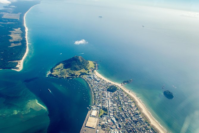 15,000ft Tandem Skydive in Bay of Plenty - Taking off from Mount Maunganui