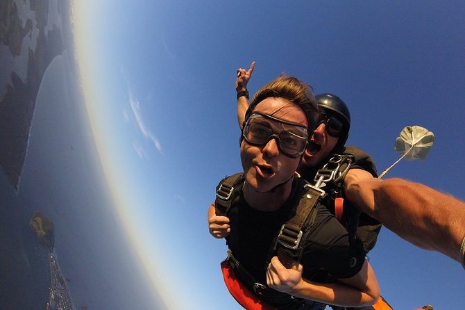15,000ft Tandem Skydive in Bay of Plenty - Who will enjoy this jump most