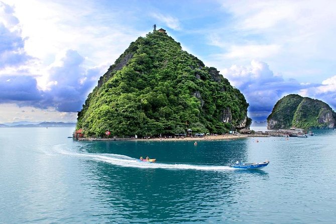 2-Day Explore Halong Bay On Cruise - Budget Cruise - Group size, guide service, and the feel on board