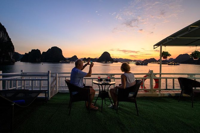 2-day Ha Long Bay Cruise included Transfer, Kayking and Swimming - Ti Top Island: swimming, hiking, and the best choice of the day