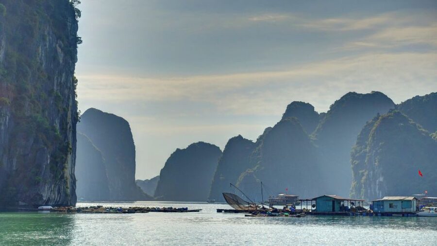 2-Day Ha Long Bay Cruise with Activities - Ba Trai Dao Beach gives the first day a proper pause