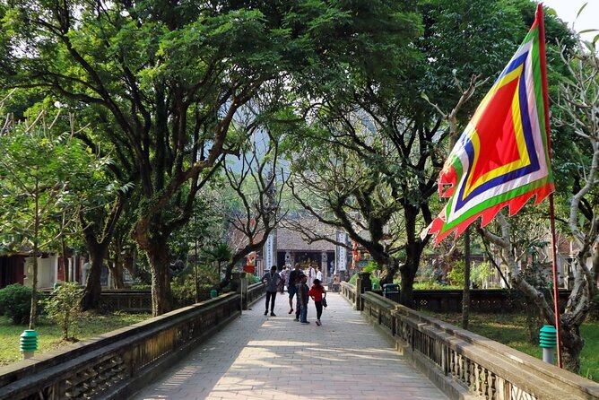 2-Day Hanoi - Ninh Binh - Ha Long Bay With Transfer - The early transfer from Ninh Binh to Ha Long Bay