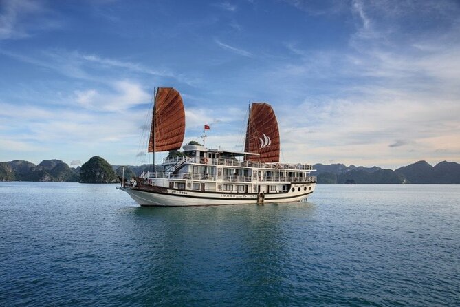 2-Day In Halong Bay Cruise With Transfer From Hanoi - A cooking class that is more demonstration than lesson