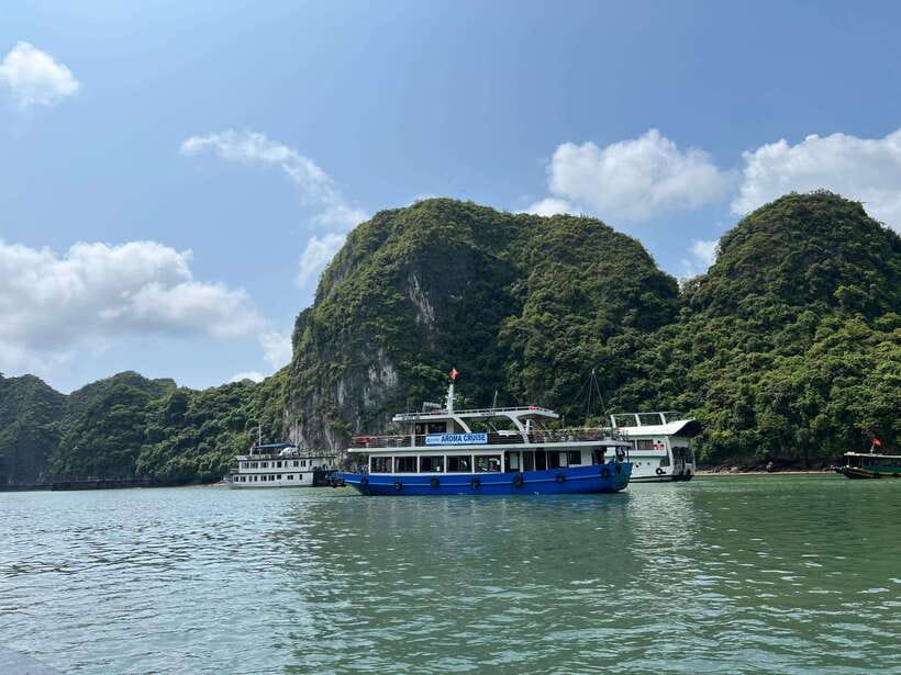2-Day Lan Ha and Cat Ba Cruise Tour By 3 Star Cruise Ship - Kayaking through the bay