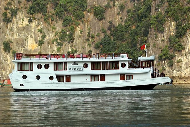 2-Day Oriental Sails Junk Cruise of Halong Bay - Lunch through the limestone islands