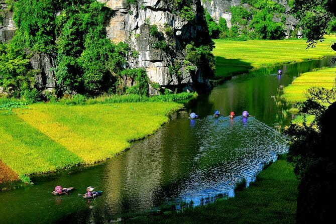 2 Days, 1 Night in Lan Ha Bay with Icon Cruise from Hanoi - Kayaking around Ao Ech