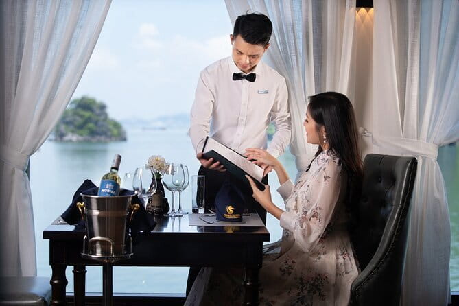 2 Days 1 Night Luxury Cruise Travel in Ha Long Bay - Lunch with the limestone islands ahead