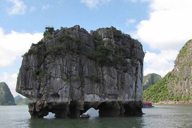 2 Days 1 Night Overnight on Cruise in Halong Bay - Why one night on Halong Bay makes sense