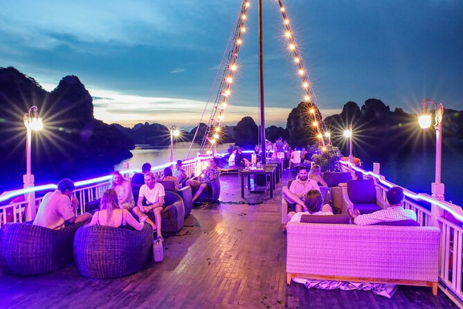 2 Days Cruise Tour in Halong Bay from Hanoi - Lunch with Halong Bay views