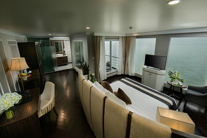 2 Days Era Cruise in Halong Bay and Lan Ha Bay from Hanoi - Kayaking and swimming at Ba Trai Dao