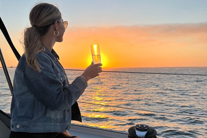 2-Hour Private Sailing Experience in San Diego Bay - Meeting at Harbor Island Drive
