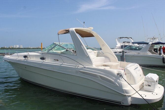 2-hour Private Sunset Cruise on a luxury yacht in Cancun Bay 25P18 - The private group price, and the extra fees