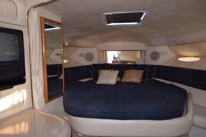 2-hour Private Sunset Cruise on a luxury yacht in Cancun Bay 25P18 - Is this a good birthday or anniversary plan?