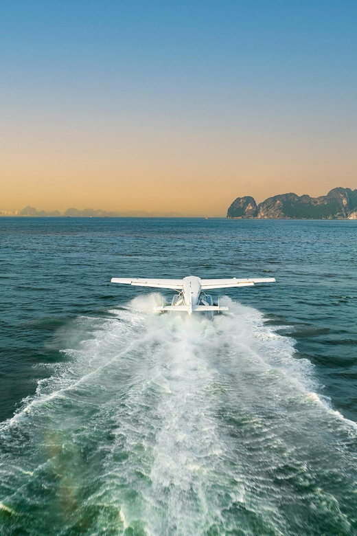 25 minutes sightseeing flight in Halong Bay by Seaplane - Arriving at Tuan Chau Marina