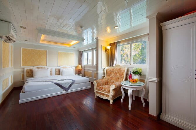 2D1N Bai Tu Long Bay cruises - What the $156 price really covers