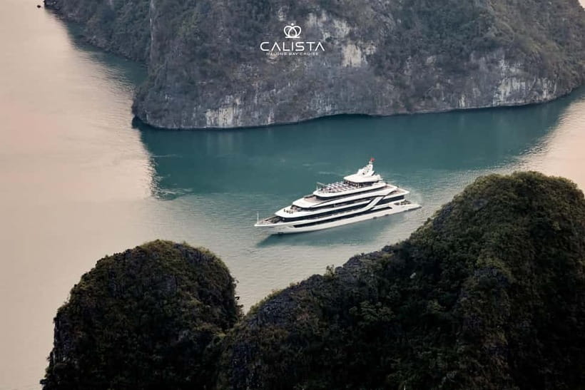 2D1N Halong Bay 6-Star Cruise: Fine Dining, Cave & Kayaking - Sung Sot Cave: the most impressive cave stop