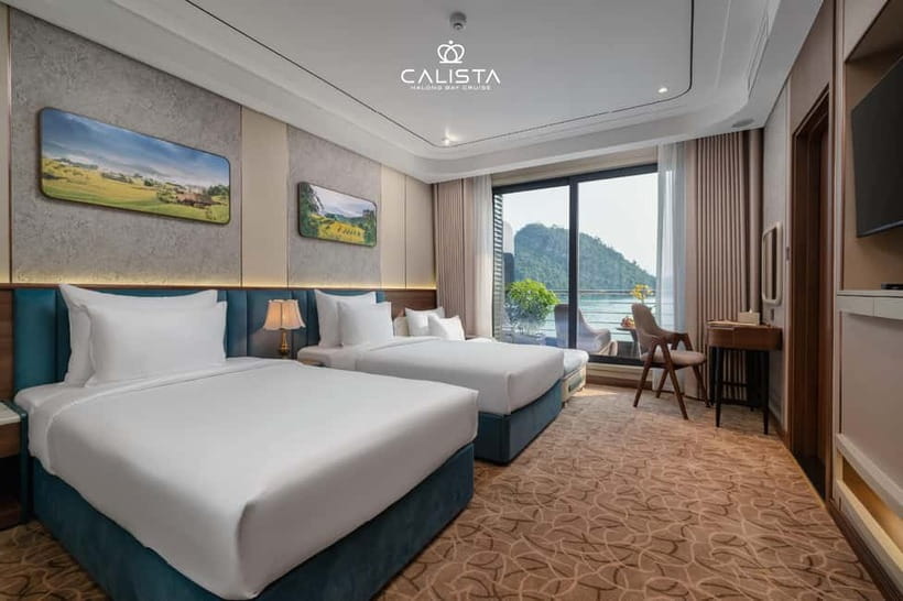 2D1N Halong Bay 6-Star Cruise: Fine Dining, Cave & Kayaking - Sunset, Vietnamese cooking, and a fine-dining evening