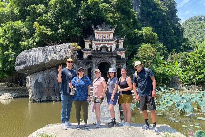 2Day-1Night: Hanoi-Ninh Binh-Ha Long Bay-Overnight in Tam Coc - The four-hour road to Ha Long Bay