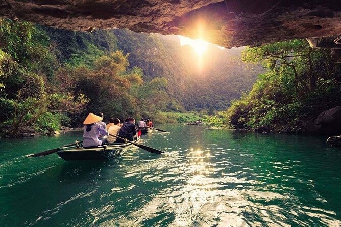 2Day-1Night: Hanoi-Ninh Binh-Ha Long Bay-Overnight in Tam Coc - Titop Island for water and wide views