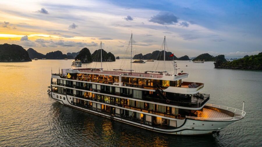 3-Day 2-Night Lan Ha Bay 5-Star Cruise - Day two takes you inland to Viet Hai Village