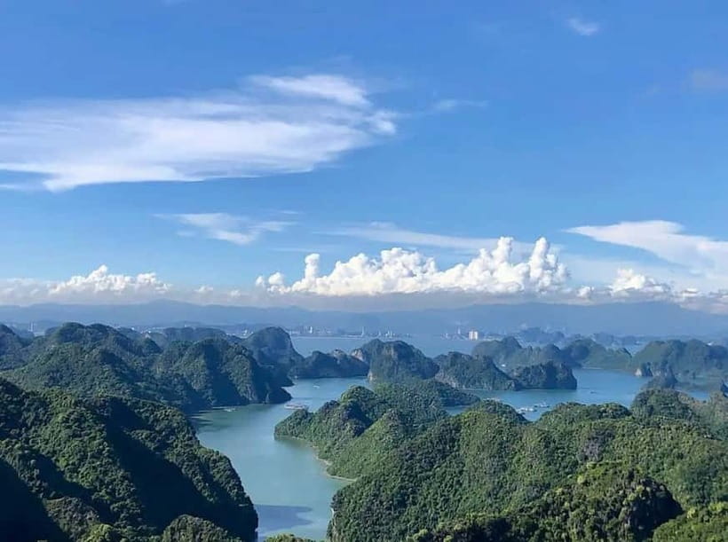 3-Day Discover the most stunning Cat Ba Island - Lan Ha Bay - Viet Hai Village gives the first night a local feel