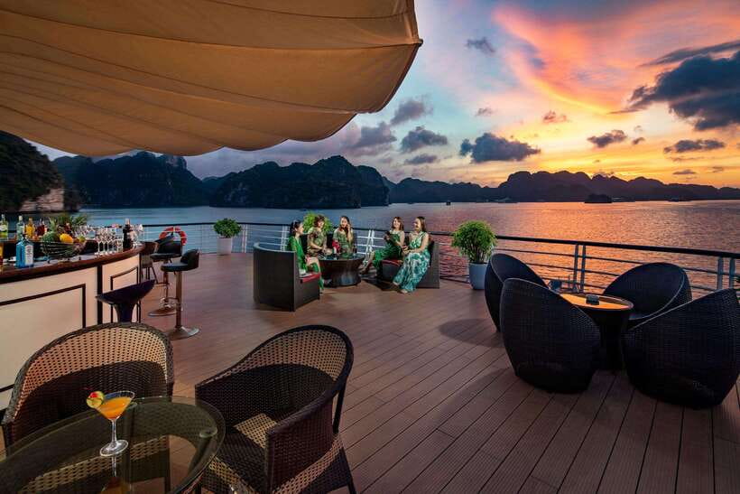 3-Day Lan Ha Bay & Viet Hai 5★ Cruise + Free Hanoi Pickup - Day 1: caves, kayaking, and sunset on the Gulf of Tonkin