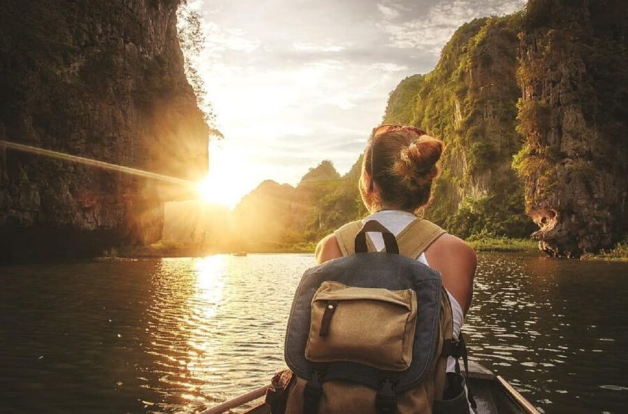 3-Day Ninh Binh Bungalow & Ha Long Bay 5 Star Cruise - The early transfer from Ninh Binh to Ha Long Bay