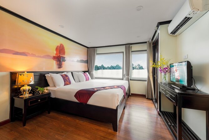 3-Days Cruise in Ha Long Bay- Heritage Discovery from Hanoi - Pearl farming and a slower afternoon