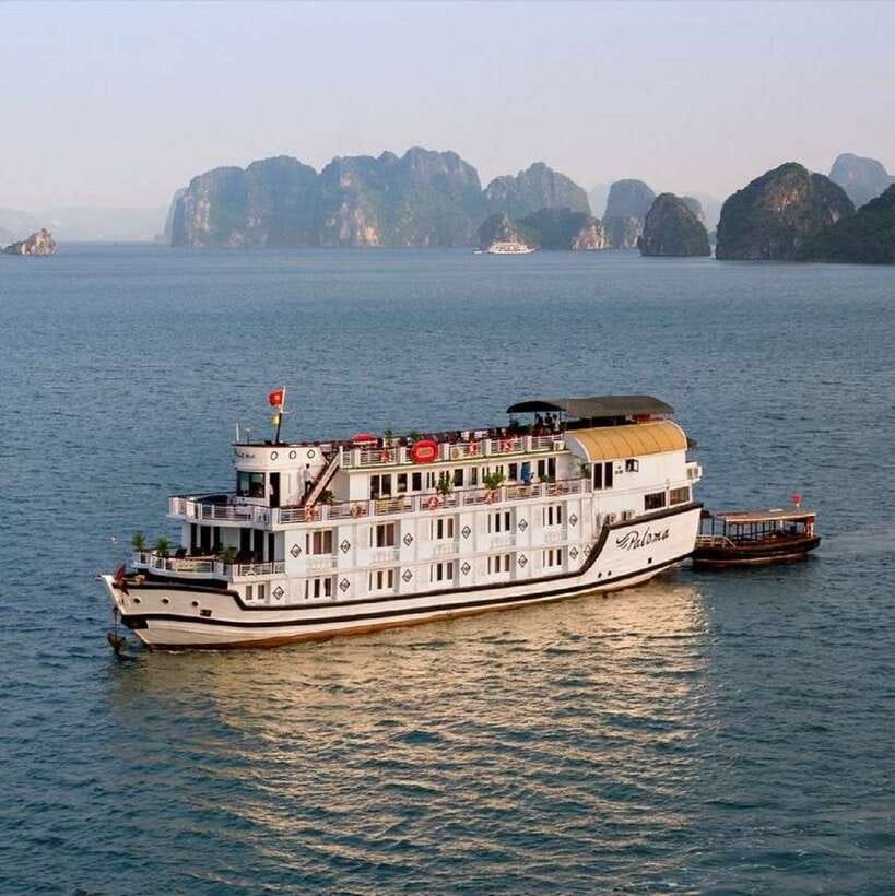 4-star Halong Paloma Cruise 2D1N Trip - Why Bai Tu Long Bay makes this cruise worthwhile