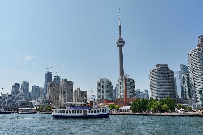 60-Minute Toronto Sightseeing Harbour Tour - Why Toronto Harbour is the right place to begin