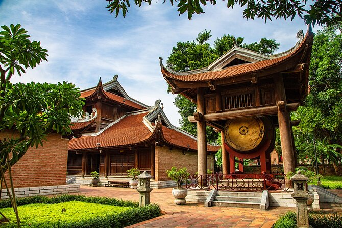 7-Day Vietnam Private Tour to Hanoi, Ho Chi Minh City, and Cruise on Halong Bay - Day 4: Morning cruise and the flight south