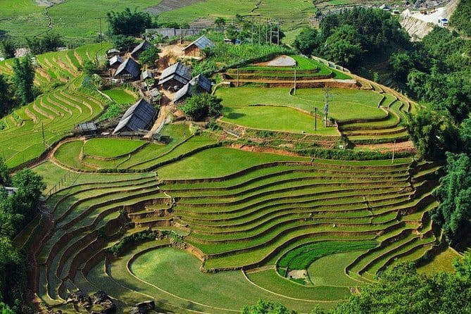 7 Days 6 Nights Special Package Hanoi - Halong - Sapa with Hotel 4 Star - Day 5: Walking through Y Linh Ho, Lao Chai, and Ta Van