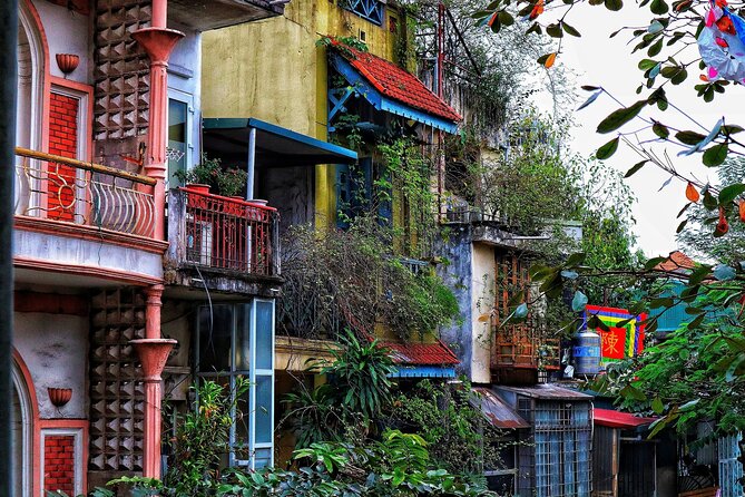 8-Days Hanoi, Sapa Trekking And Halong Bay Cruise - Days 3 and 4: One night among Halong Bay’s limestone islands