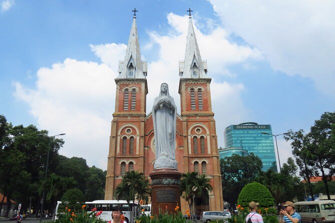 9-Day Vietnam Private Tour to Ho Chi Minh, Hoi An, Hue, Hanoi and Ha Long Bay - Hai Van Pass and the imperial monuments of Hue