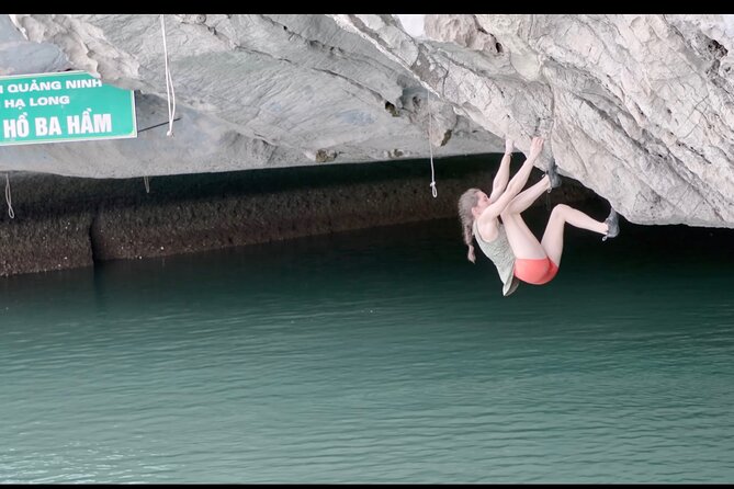 A half day deep water soloing in Lan Ha Bay - Cat Ba. - Starting gently at Hon Tay Keo