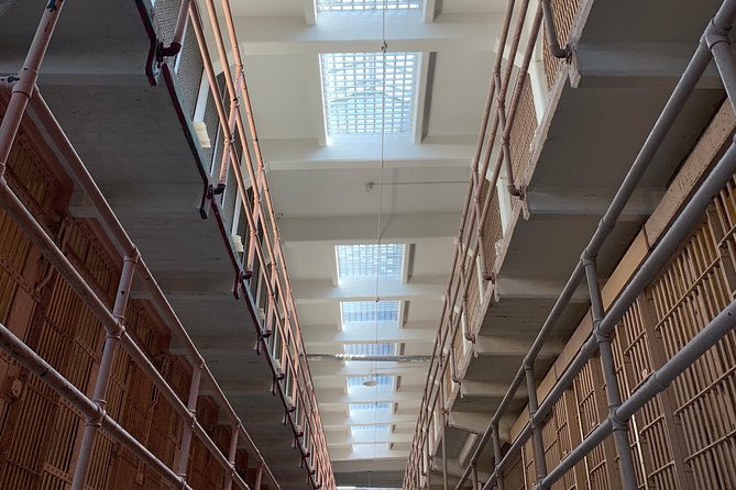 Alcatraz Visit with Night Option and SF Bay Cruise - The separate 60-minute Bay Cruise from Pier 39