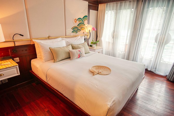 All Inclusive 3-Day 2-Night explore Ha Long Bay with Au Co Cruise - Day one: Viet Hai Village and sunset on the bay