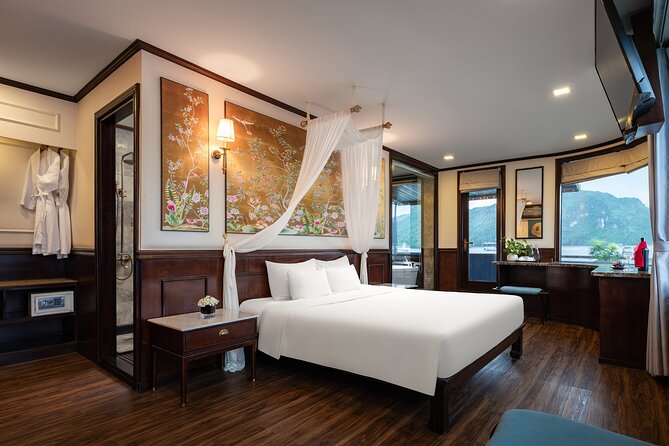 Amanda Cruise - Ha Long, Lan Ha Bay - All Inclusive 2D1N & 3D2N - Cabins range from comfortable to clearly dated