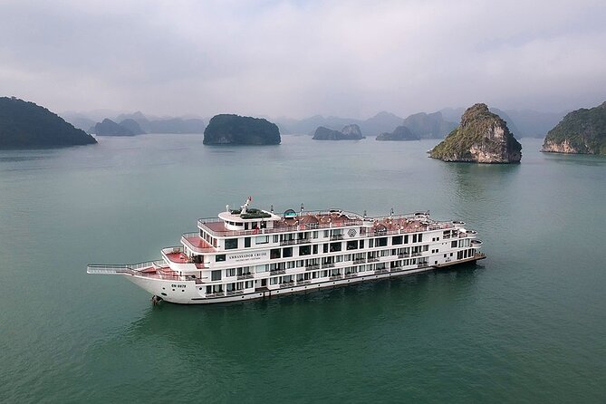 Ambassador Cruise - Heritage Ambassador in Halong Bay (2D1N) - Day one: lunch, islands, and a first look at the bay