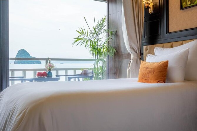 Arcady Boutique Cruise in Halong Bay from Hanoi by Expressway - Sunrise, Tai Chi, and Sung Sot Cave