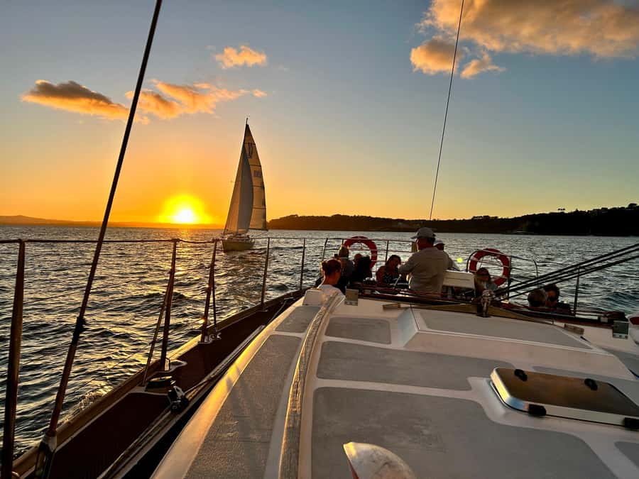 Auckland: Harbour Sailing Cruise with 3-Course Dinner - Quick points before you book