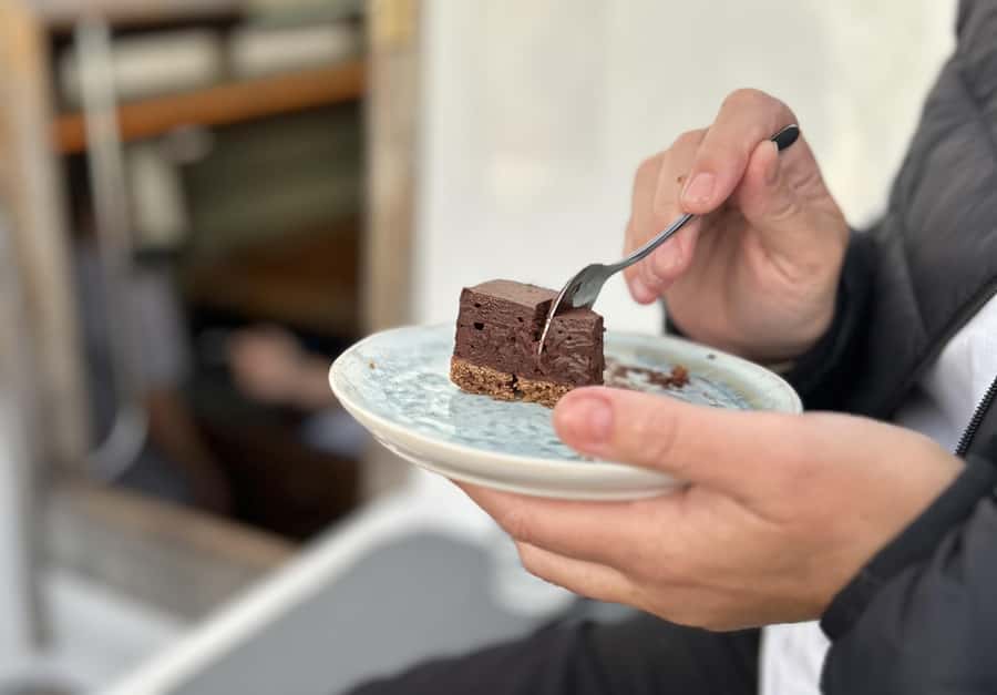 Auckland: Harbour Sailing Cruise with 3-Course Dinner - Who should book this yacht dinner?