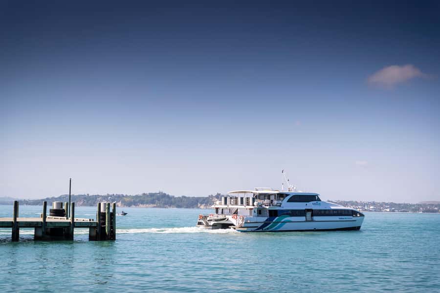Auckland: Scenic Harbour Sightseeing Cruise - Auckland’s skyline from Waitemata Harbour