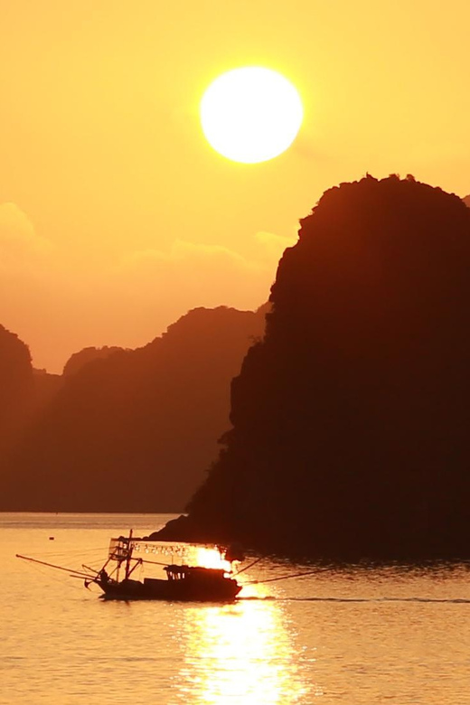 Bai Tu Long Bay 2 Days 1 Night With Renea Cruise - Sunrise Tai Chi and the second morning