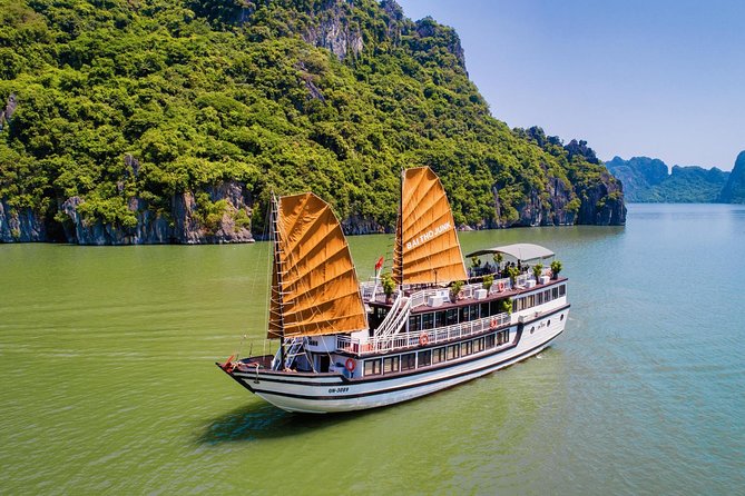 Bai Tu Long bay deluxe cruise 2D/1N: Kayaking, swimmig, Full Meals & best prices - Key points to know before you book