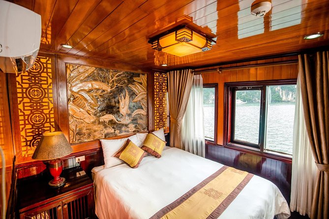 Bai Tu Long bay deluxe cruise 2D/1N: Kayaking, swimmig, Full Meals & best prices - Who will enjoy this cruise most