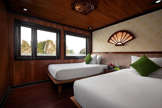 Bai Tu Long bay Deluxe cruise 2D1N: fishing villages, meals, cave, kayaking - Early tai chi and the morning view