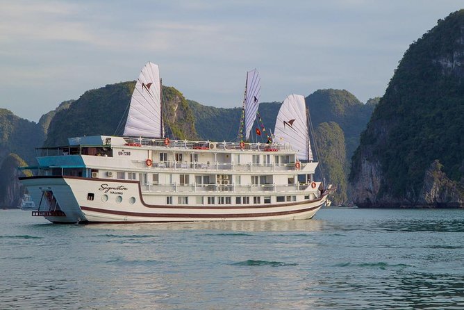 Bai Tu Long Bay Luxury Cruise 2D/1N: Kayaking & Swimming at the pristine places - Why Bai Tu Long Bay is the better route for a quieter cruise